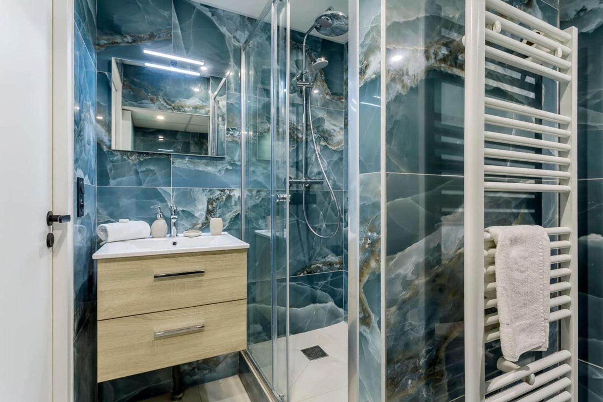 Hamac Suites - Suite Du Parc 3 Вильорбан Екстериор снимка